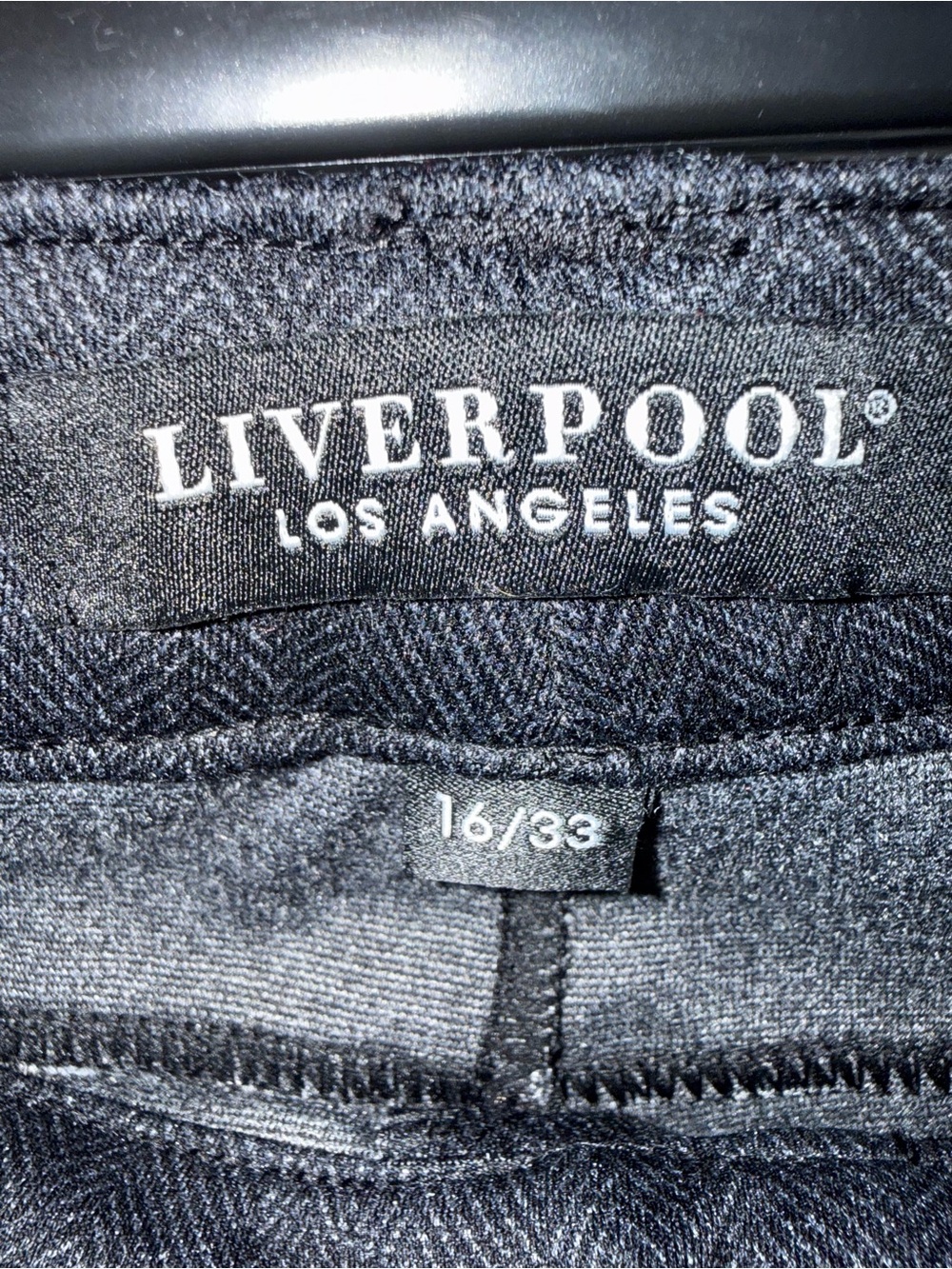 Liverpool Black Cropped Straight-Leg Pants - Picture 4 of 4